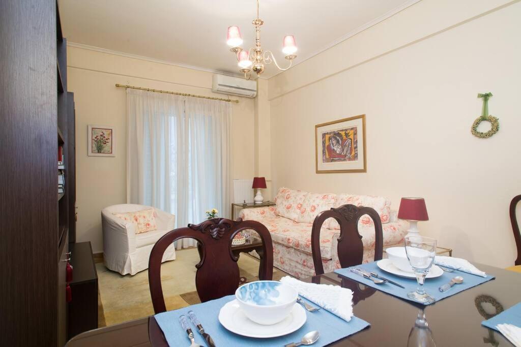 Top-Rated 1-Bedroom Apartment In The Heart Of Atény Exteriér fotografie