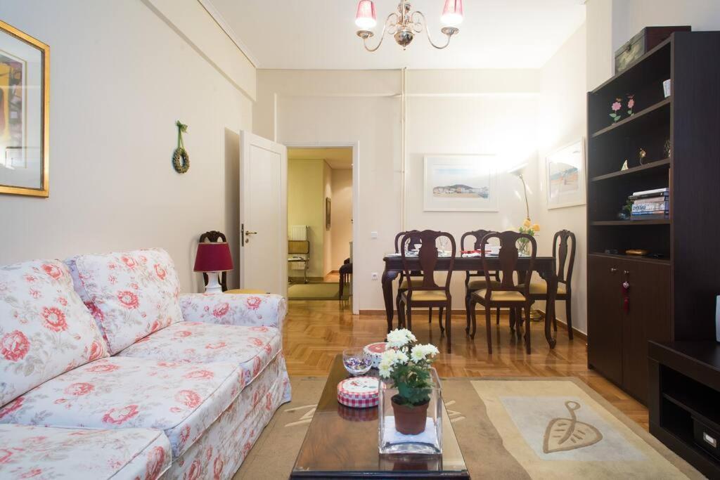 Top-Rated 1-Bedroom Apartment In The Heart Of Atény Exteriér fotografie