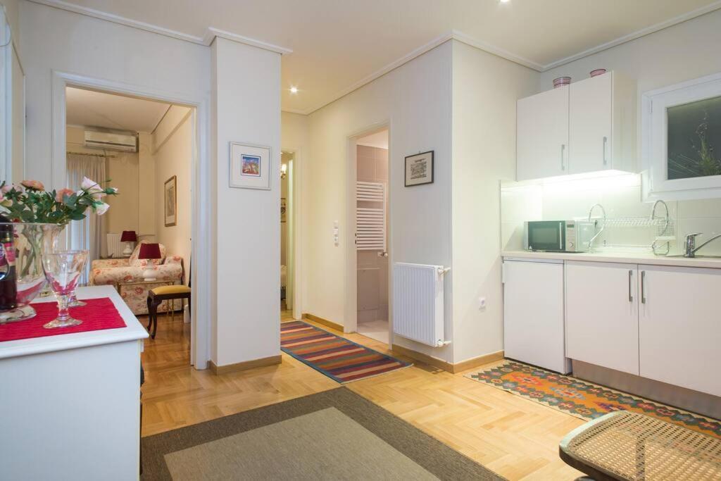 Top-Rated 1-Bedroom Apartment In The Heart Of Atény Exteriér fotografie